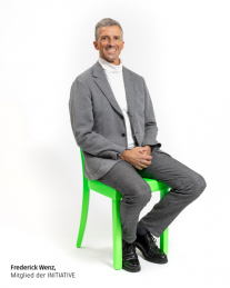 KJP_Stuehle_WEB17